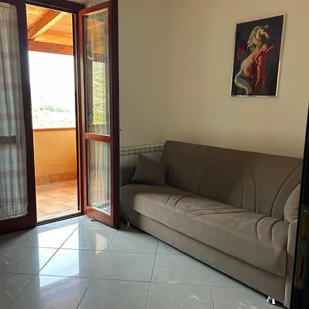 Nonna Gio Villa Copersito